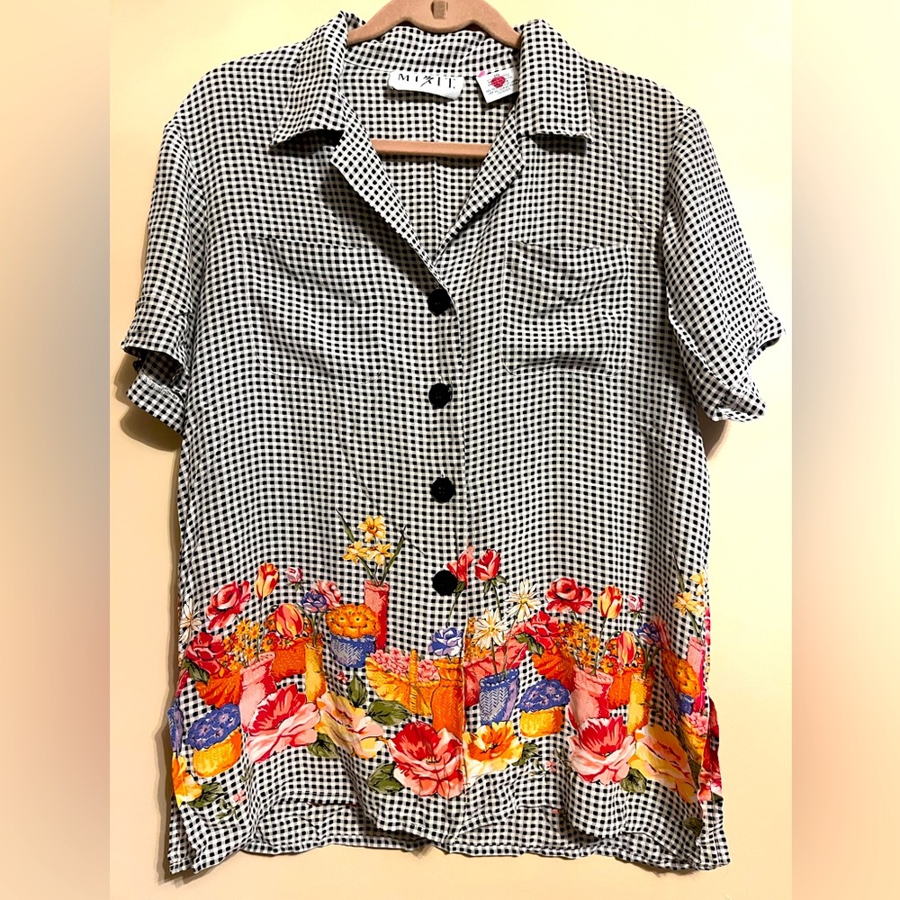 “Mix It” 100% silk vintage 90s blouse